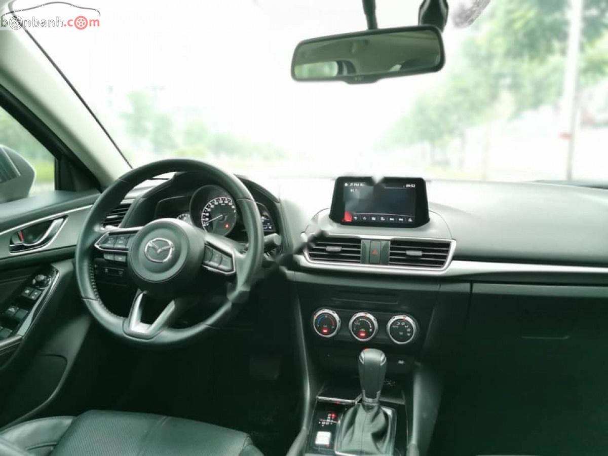 Mazda 3 2017 - Bán Mazda 3 1.5 AT đời 2017, màu trắng, chính chủ, 612tr