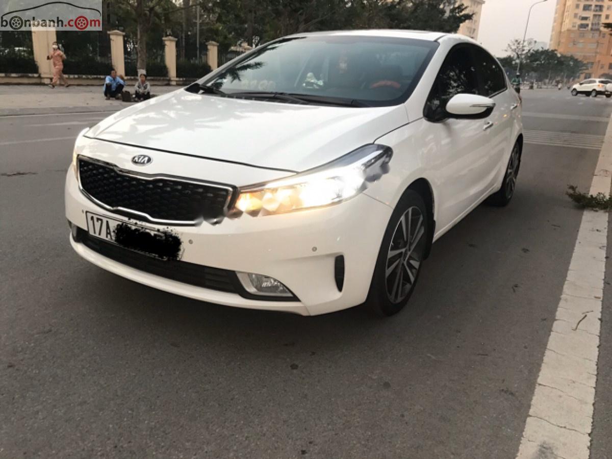 Kia Cerato 2018 - Bán xe Kia Cerato đời 2018, màu trắng xe nguyên bản