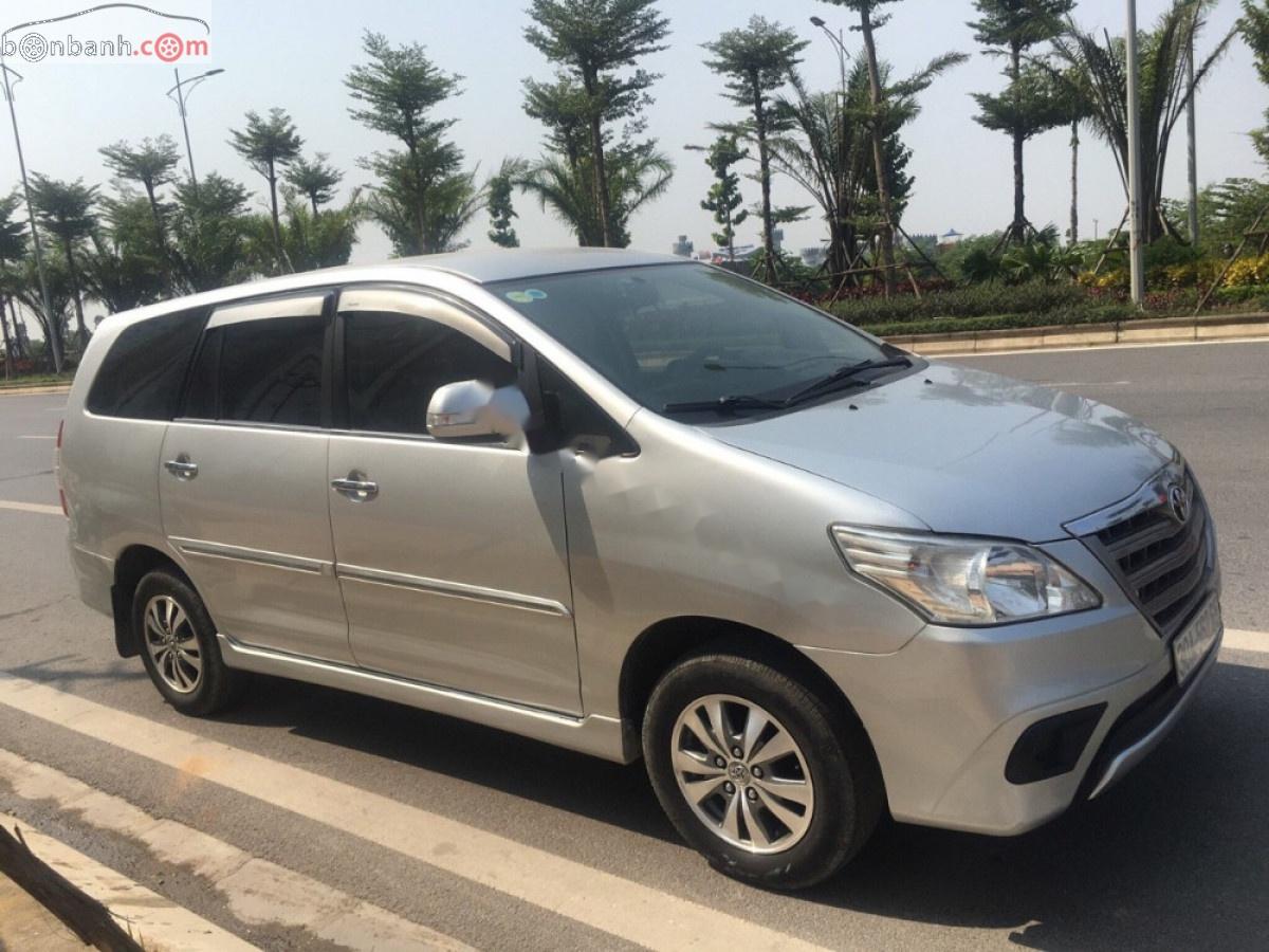 Toyota Innova 2015 - Bán xe Toyota Innova G đời 2015, màu bạc, giá tốt