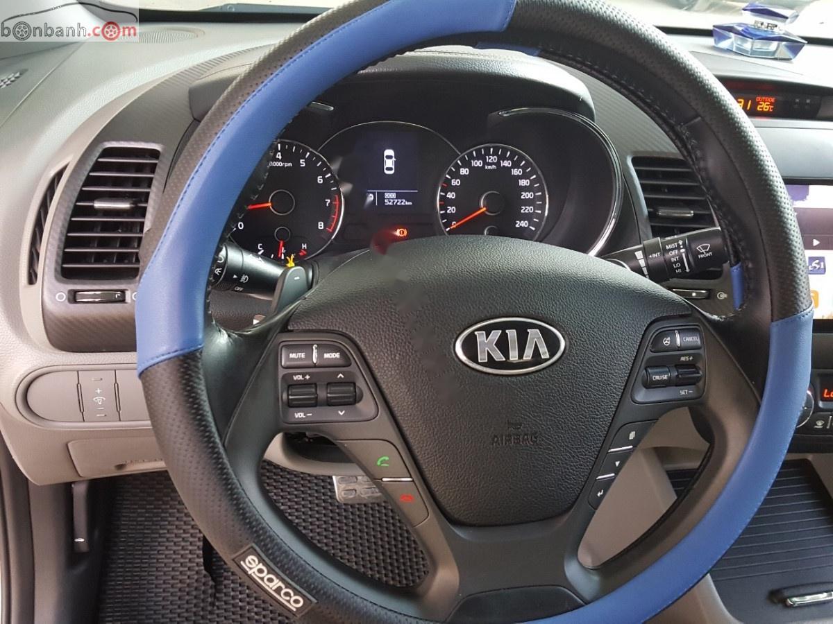 Kia K3 2015 - Bán Kia K3 đời 2015, màu trắng xe nguyên bản