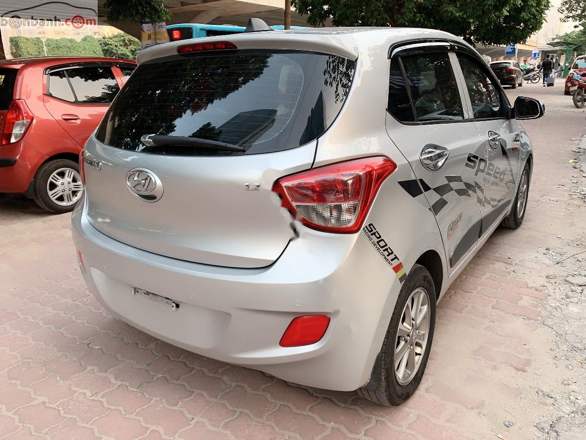 Hyundai Grand i10 2016 - Bán Hyundai Grand i10 đời 2016, màu bạc, nhập khẩu chính hãng