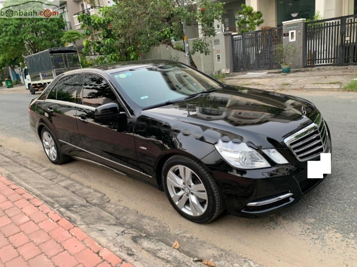 Mercedes-Benz E class 2011 - Cần bán xe Mercedes 2011, màu đen xe nguyên bản