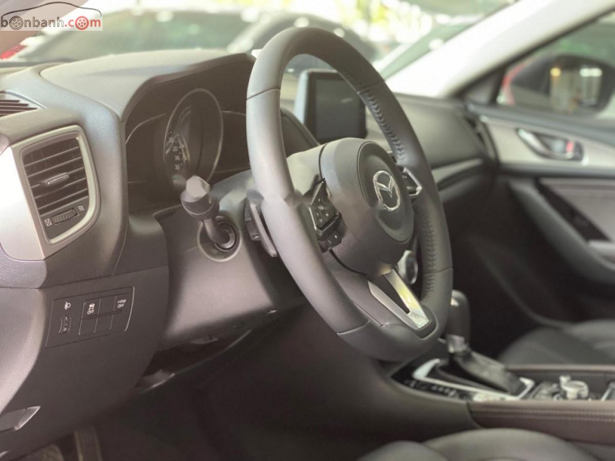 Mazda 3 1.5L Sport Luxury 2019 - Cần bán gấp Mazda 3 1.5AT đời 2019, màu đỏ