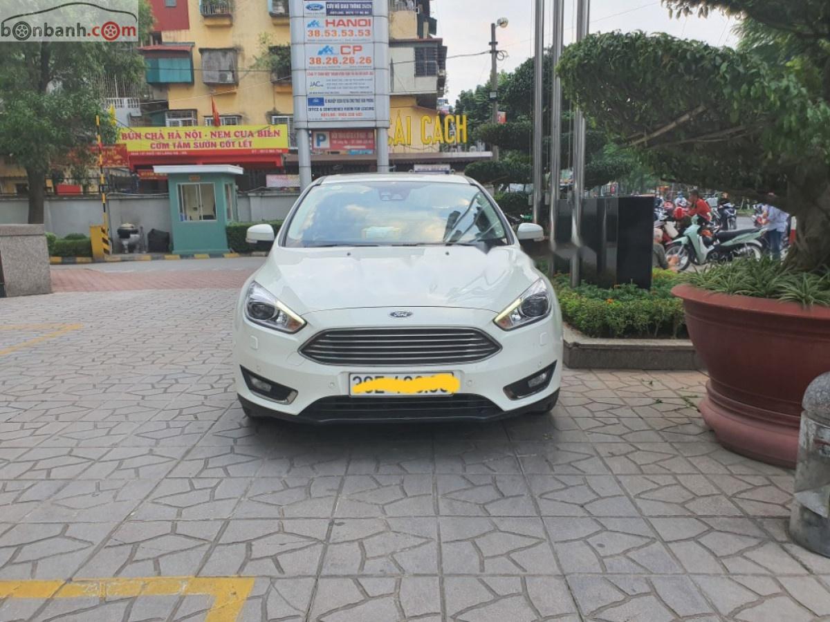 Ford Focus 2017 - Bán Ford Focus Titanium 1.5L đời 2017, màu trắng, chính chủ, 669tr