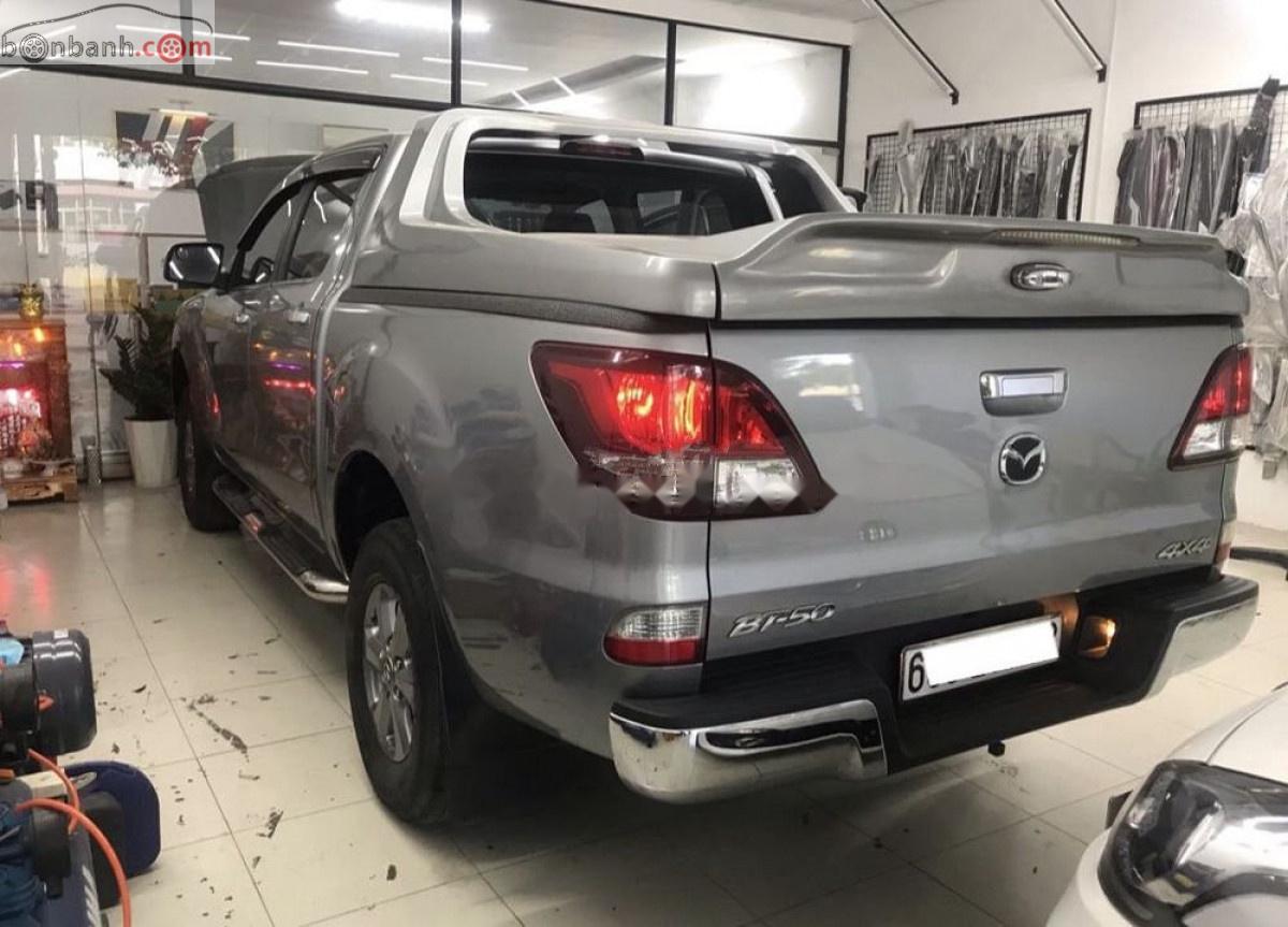 Mazda BT 50 2016 - Bán Mazda BT 50 2.2L 4x4 MT 2016, màu xám, nhập khẩu, số sàn