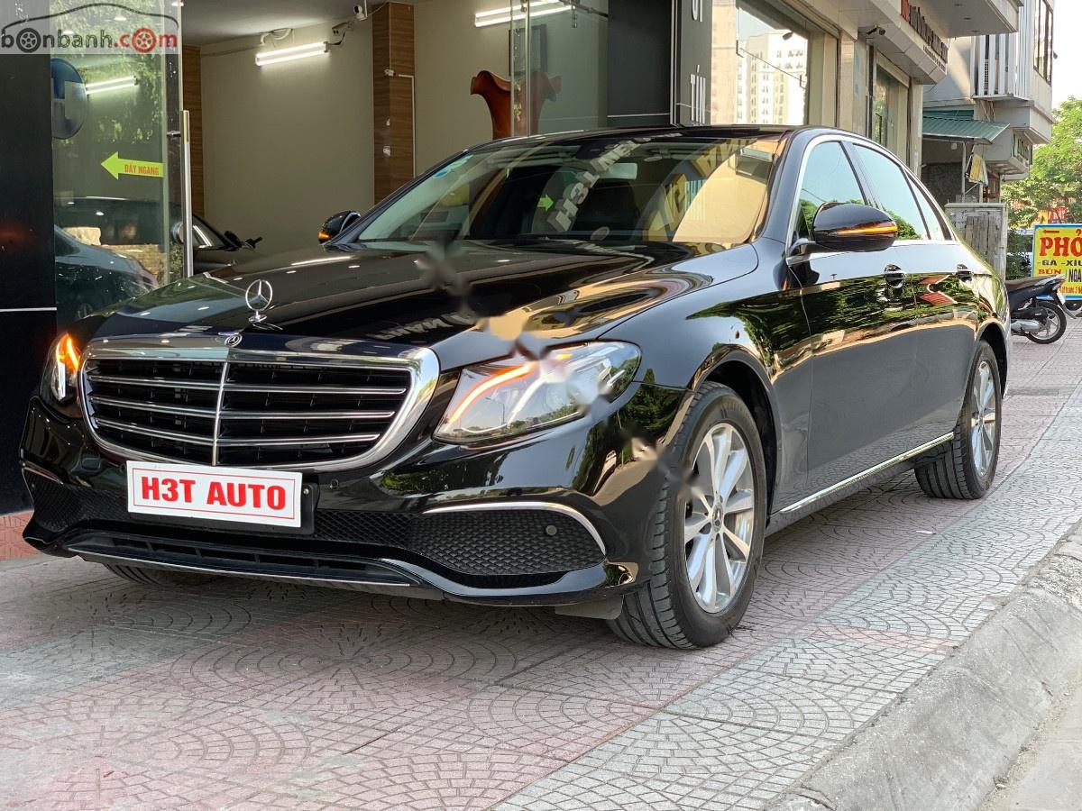 Mercedes-Benz E class 2018 - Bán Mercedes đời 2018, màu đen xe nguyên bản