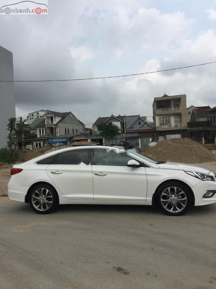 Hyundai Sonata 2015 - Cần bán gấp Hyundai Sonata sản xuất 2015, màu trắng, nhập khẩu, 690 triệu