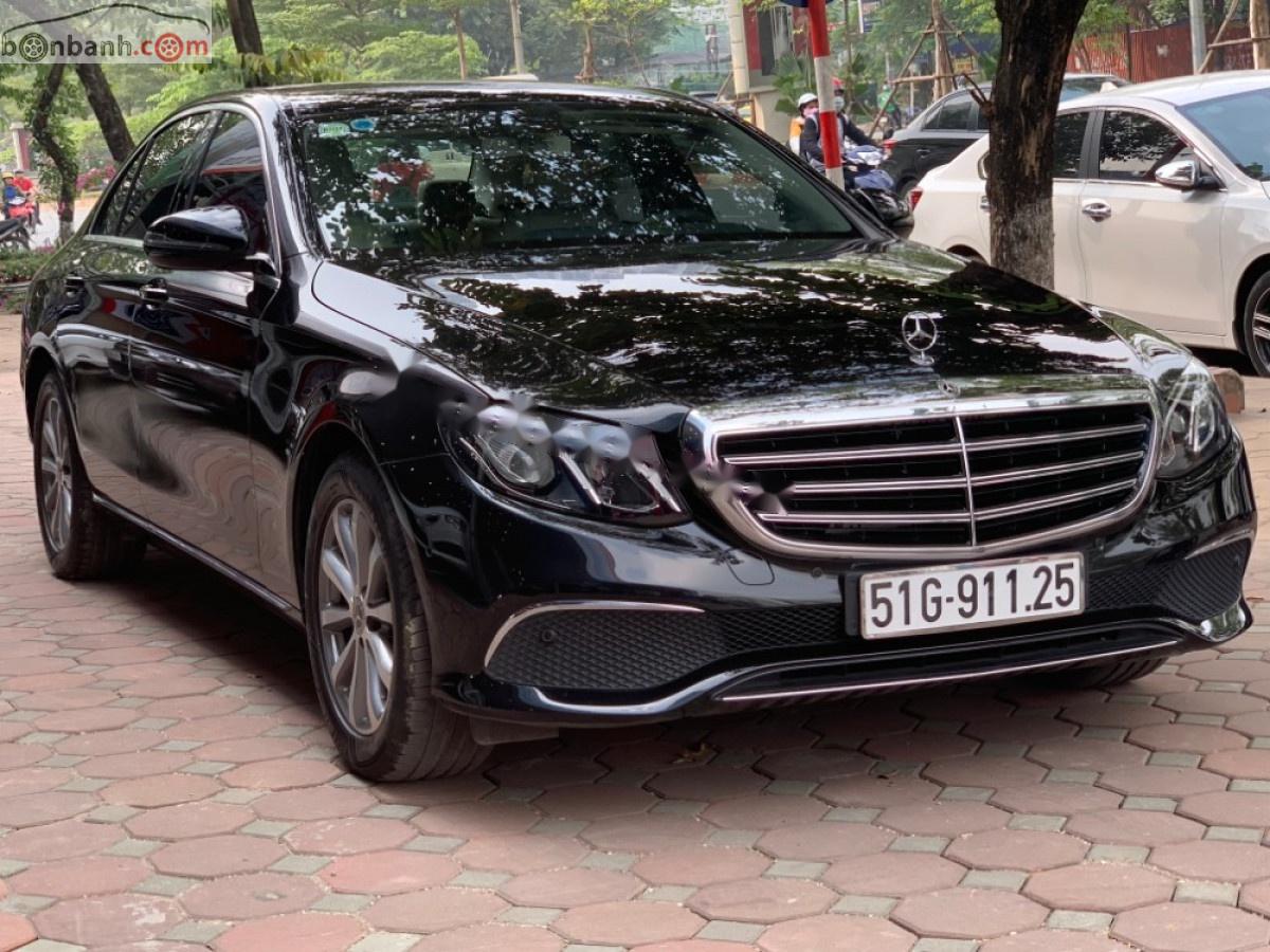 Mercedes-Benz E class E200 2018 - Bán xe cũ Mercedes E200 2018, màu đen