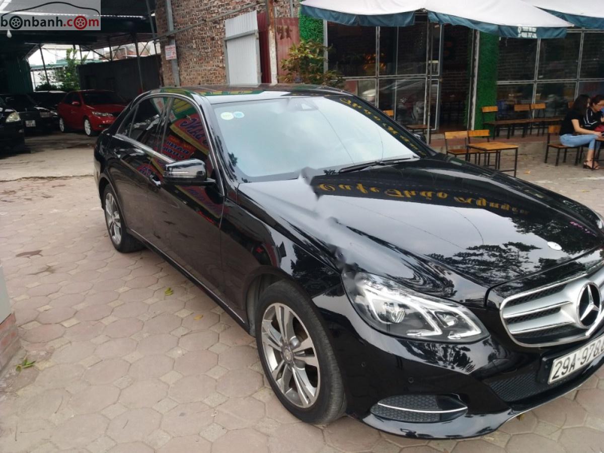 Mercedes-Benz E class  E250 2013 - Cần bán xe Mercedes sản xuất năm 2013, màu đen xe còn mới