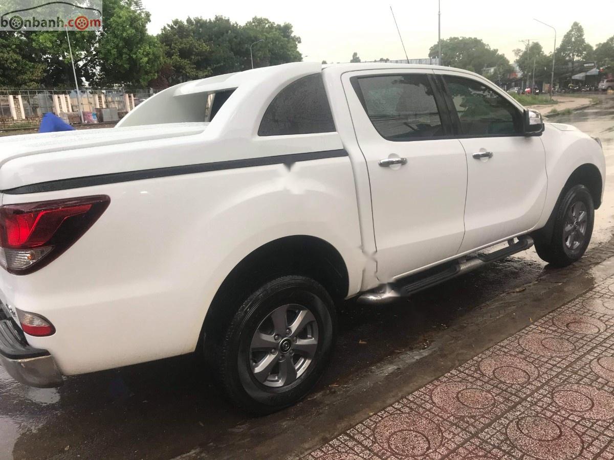 Mazda BT 50 2017 - Bán Mazda BT 50 2017, màu trắng, nhập khẩu nguyên chiếc chính hãng