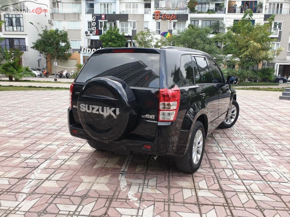 Suzuki Grand vitara   2017 - Bán Suzuki Grand vitara 2.0 AT đời 2017, màu đen, nhập khẩu 