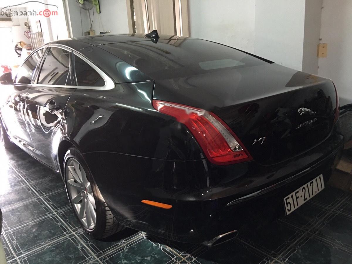 Jaguar XJ series  2.0 2014 - Xe Jaguar XJ series  2.0 sản xuất năm 2014, màu đen, xe nhập chính chủ