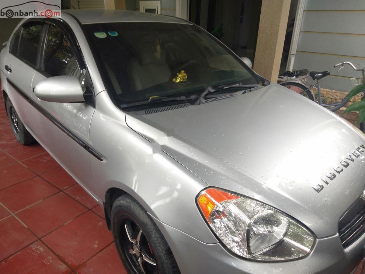 Hyundai Verna 1.4 MT 2008 - Cần bán gấp Hyundai Verna 1.4 MT đời 2008, màu bạc, nhập khẩu nguyên chiếc