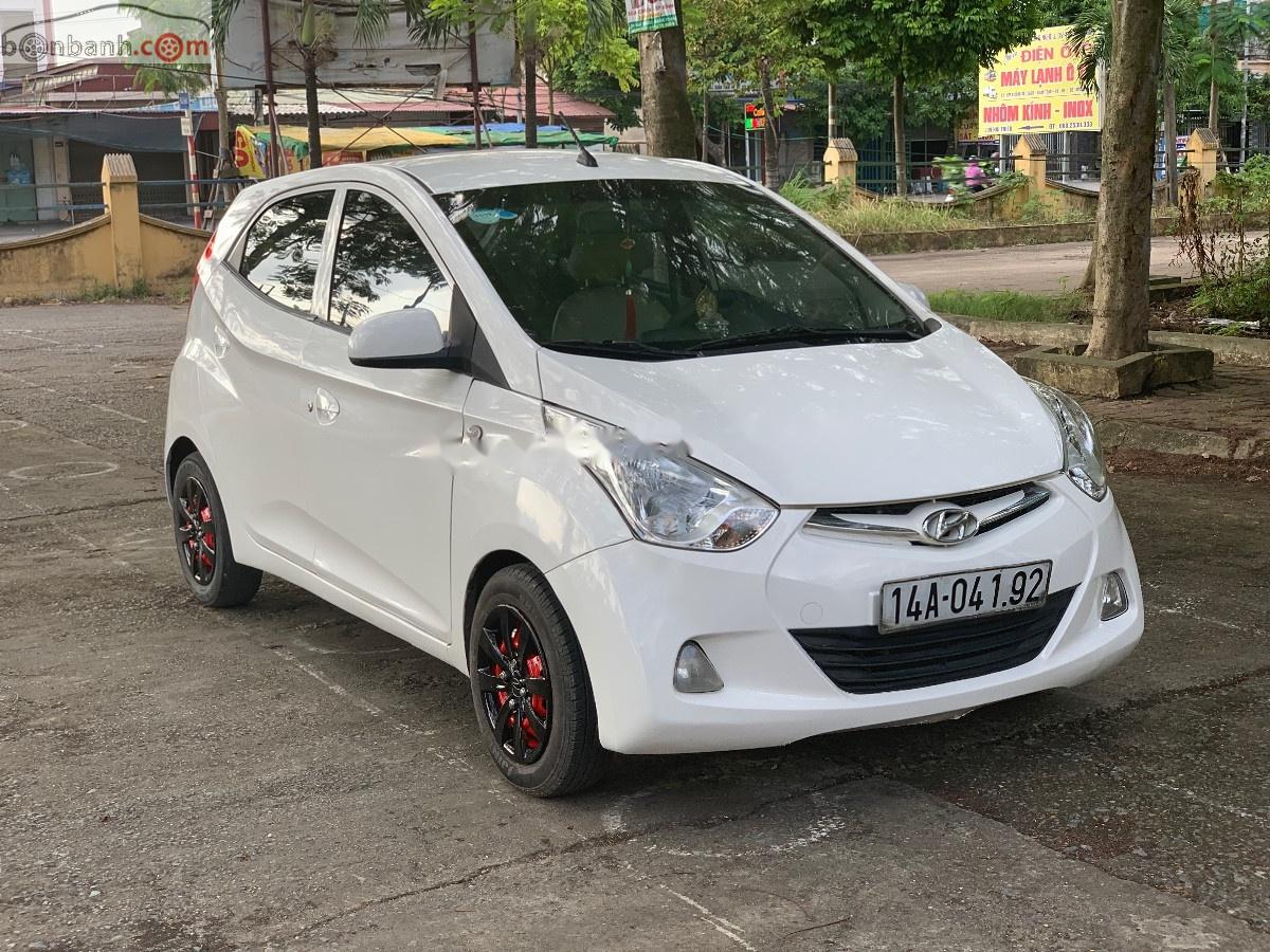 Hyundai Eon 2011 - Cần bán gấp Hyundai Eon năm sản xuất 2011, màu trắng, nhập khẩu nguyên chiếc chính hãng