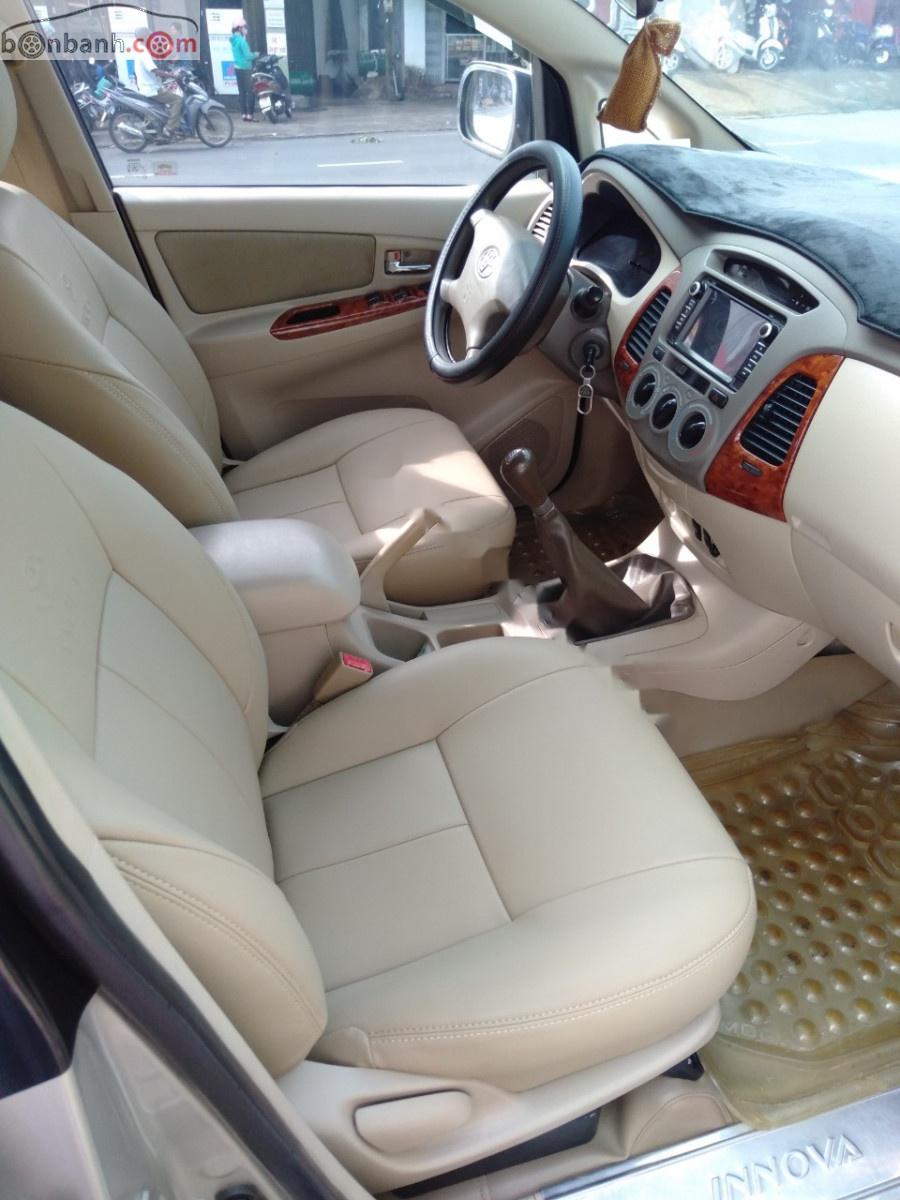 Toyota Innova 2008 - Cần bán lại xe Toyota Innova năm 2008 xe còn mới nguyên