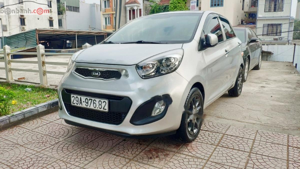 Kia Picanto 2013 - Cần bán Kia Picanto sản xuất 2013, màu bạc, giá 285tr