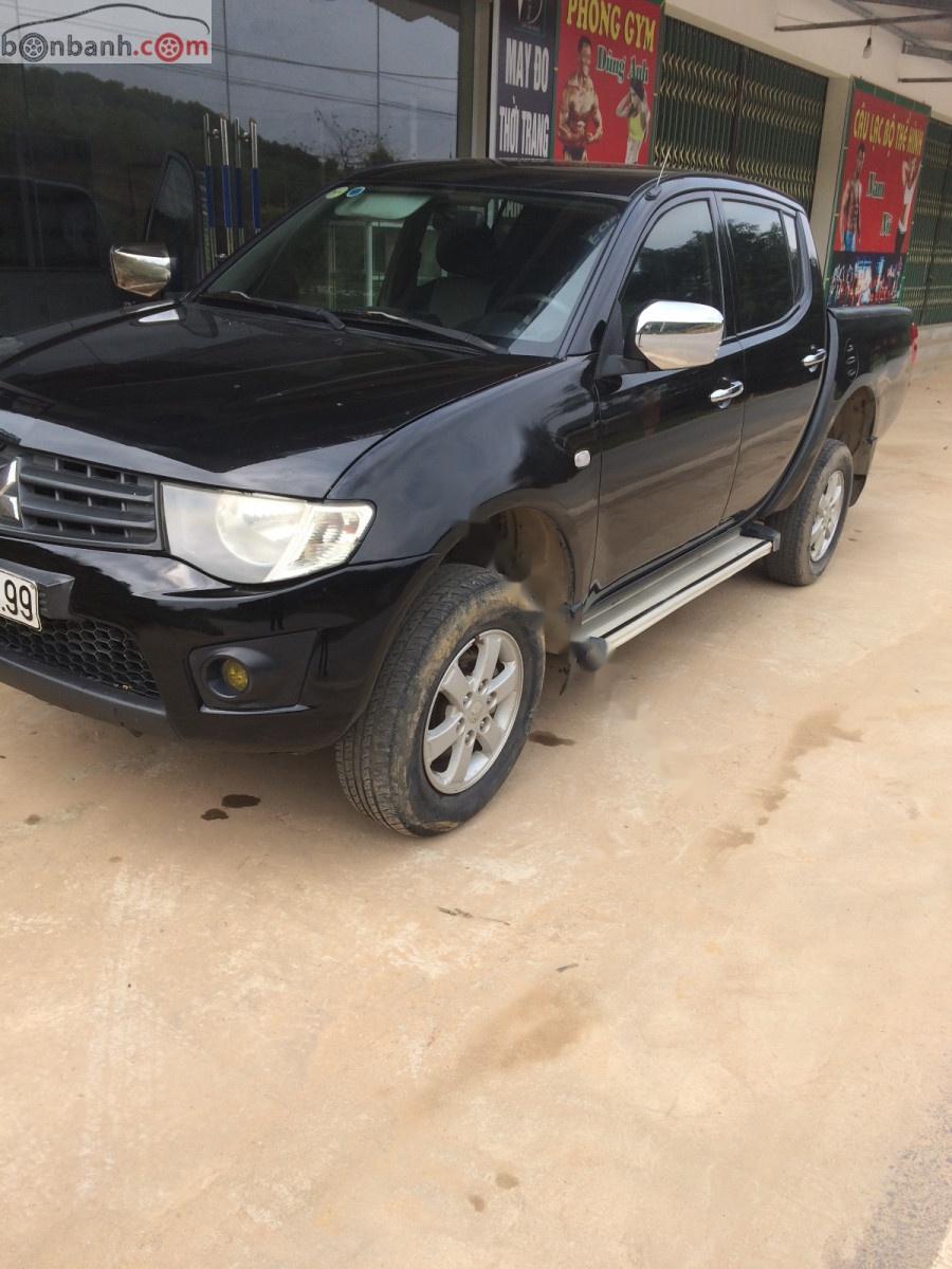 Mitsubishi Triton GLT 2010 - Bán Mitsubishi Triton GLT năm 2010, màu đen, nhập khẩu nguyên chiếc, giá 200tr