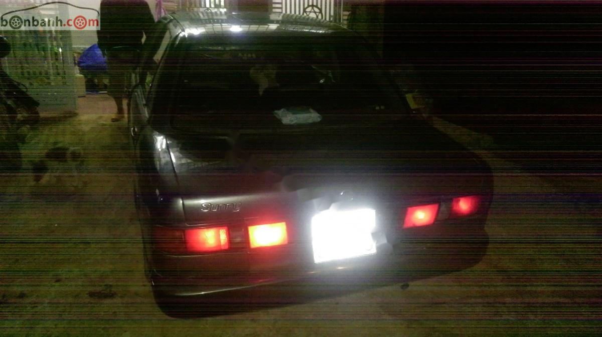 Nissan Sunny EX Saloon 1992 - Bán Nissan Sunny EX Saloon năm 1992, màu xám, xe nhập