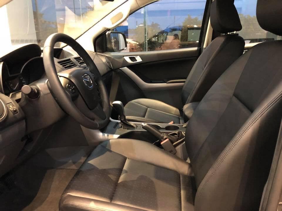 Mazda BT 50 MT 2018 - Mazda BT 50 MT đời 2018, màu trắng - ưu đãi giá khủng - Có xe giao ngay