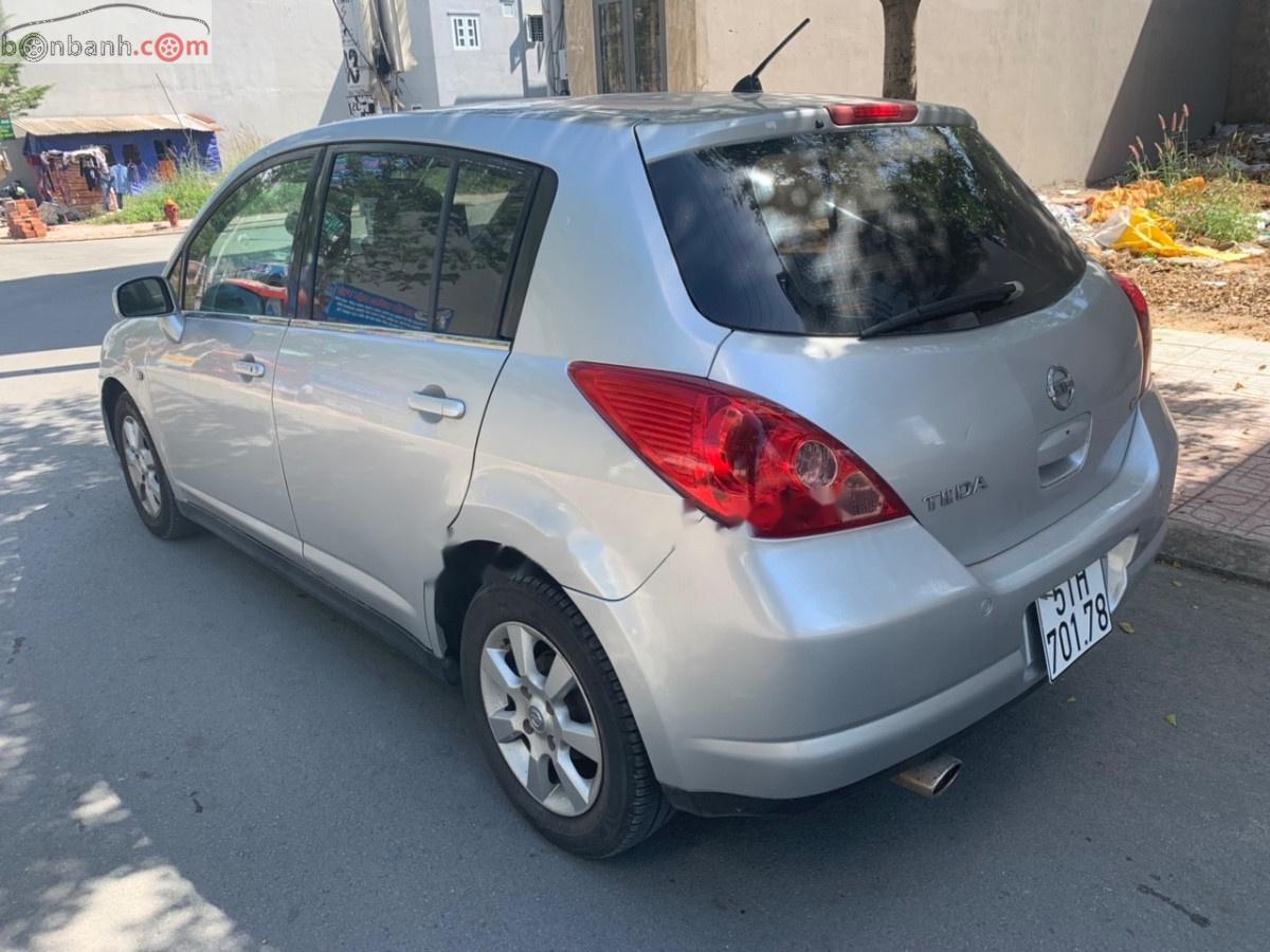 Nissan Tiida 1.8 AT 2009 - Bán Nissan Tiida đời 2009, màu bạc, xe nhập chính hãng