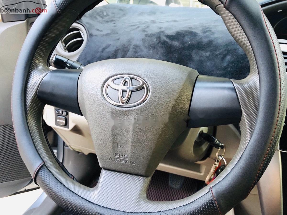 Toyota Vios E 2013 - Bán Toyota Vios E năm sản xuất 2013, màu bạc số sàn, giá tốt