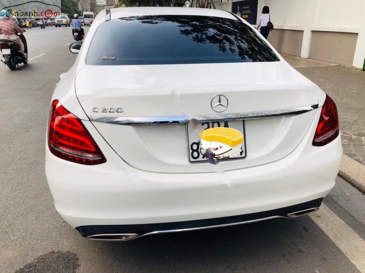 Mercedes-Benz C class Mercedes Benz C class C200 2015 - Bán xe Mercedes C200 đời 2015, màu trắng, chính chủ