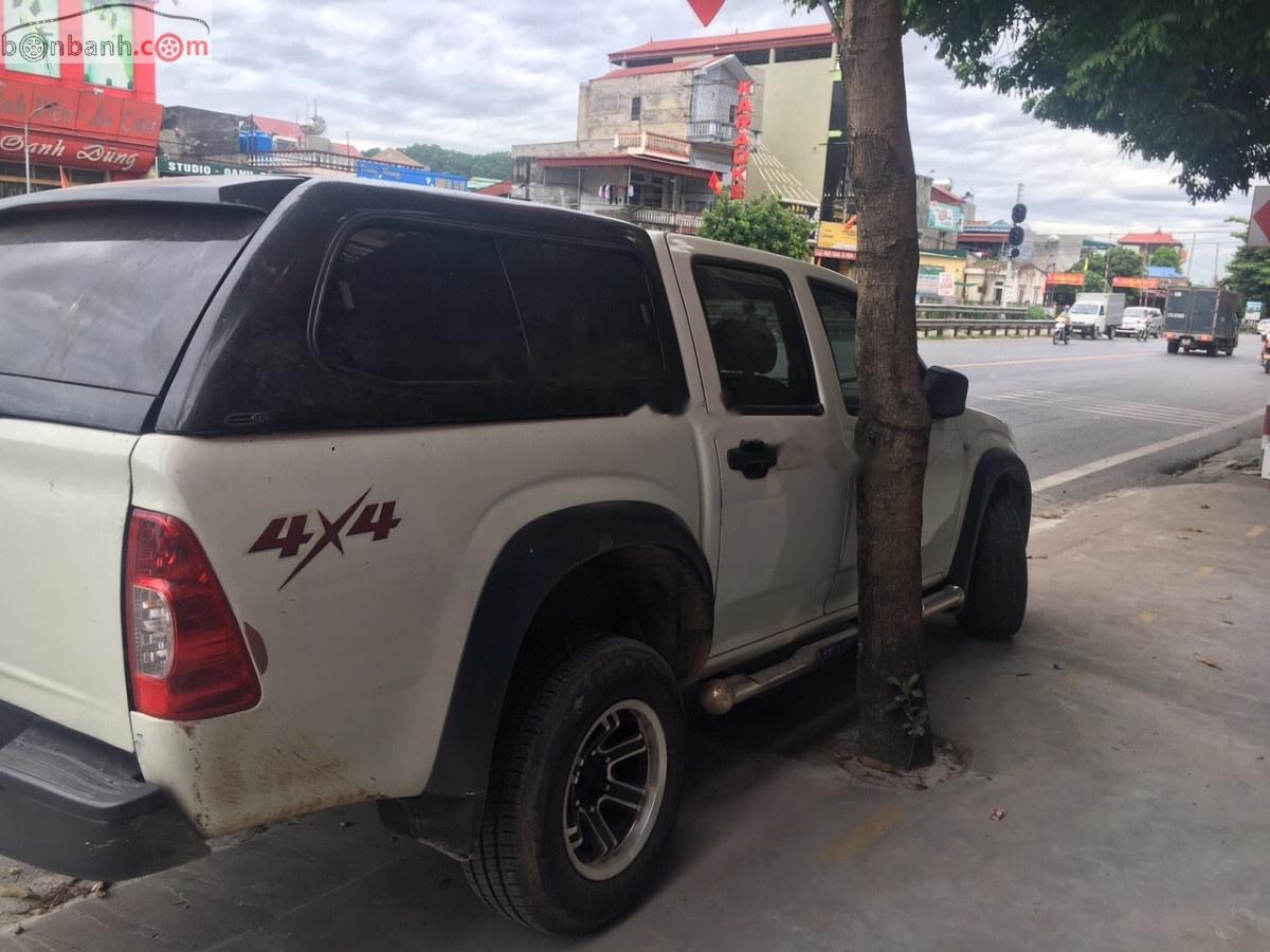 Isuzu Dmax 2010 - Bán xe Isuzu Dmax sản xuất năm 2010, màu trắng, xe nhập, 265tr