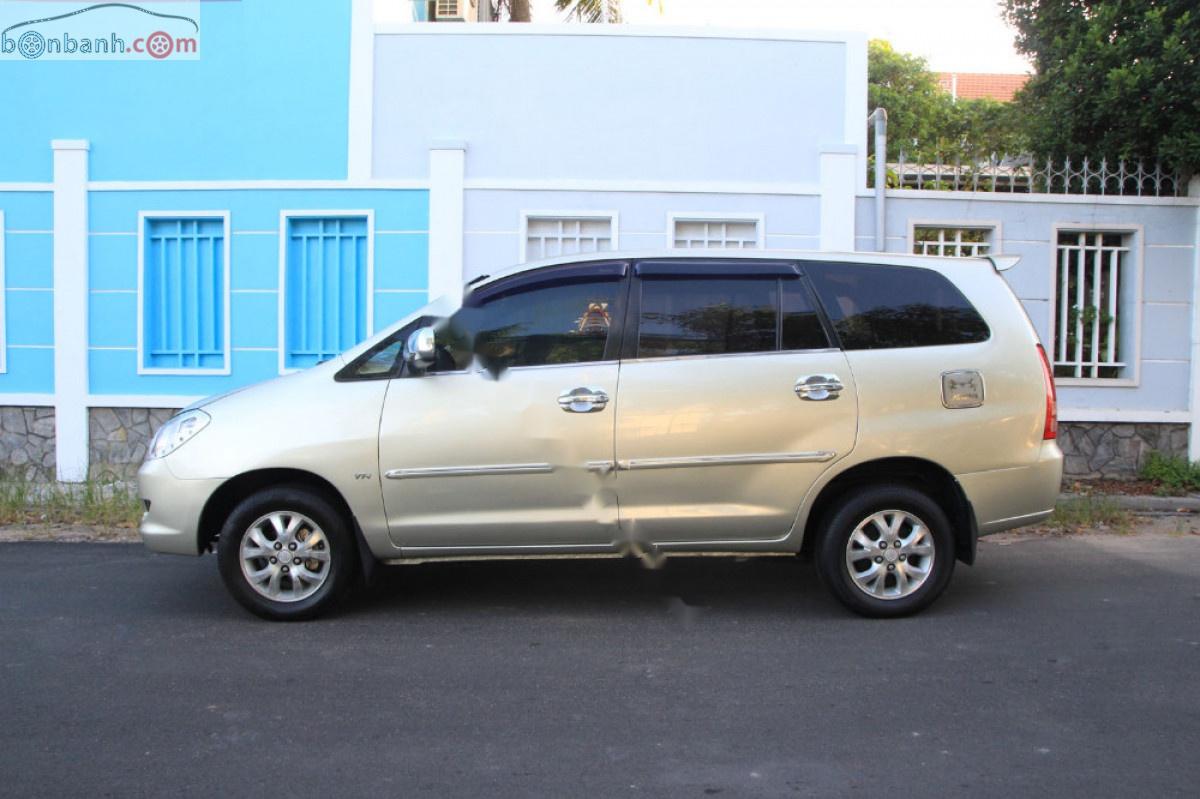 Toyota Innova 2006 - Bán Toyota Innova đời 2006 xe còn mới lắm