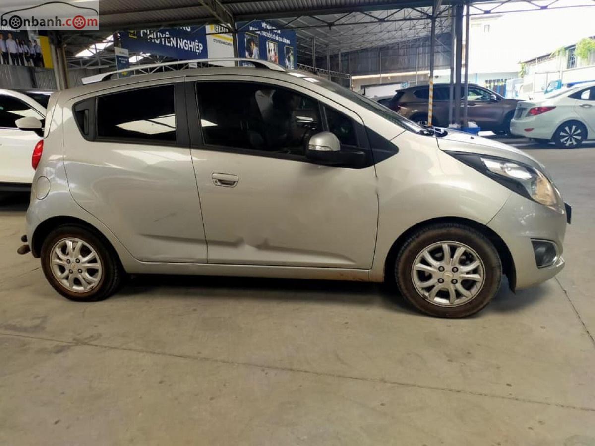 Chevrolet Spark LTZ 1.0 AT Zest 2014 - Bán Chevrolet Spark LTZ đời 2014, màu bạc số tự động