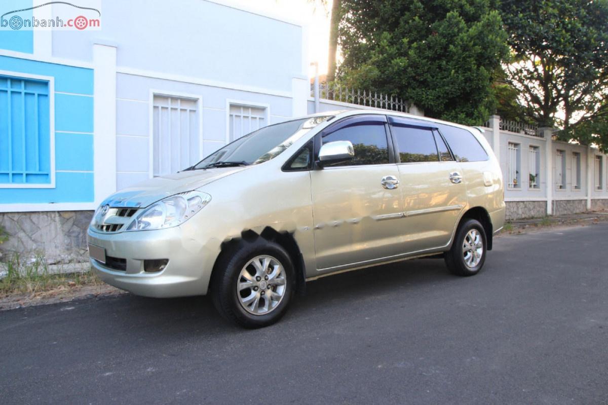 Toyota Innova 2006 - Bán Toyota Innova đời 2006 xe còn mới lắm