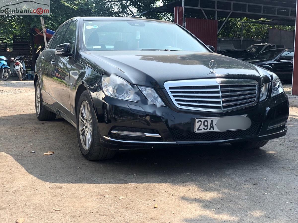 Mercedes-Benz E class  E200 2011 - Cần bán xe Mercedes E200 đời 2011, màu đen, chính chủ 