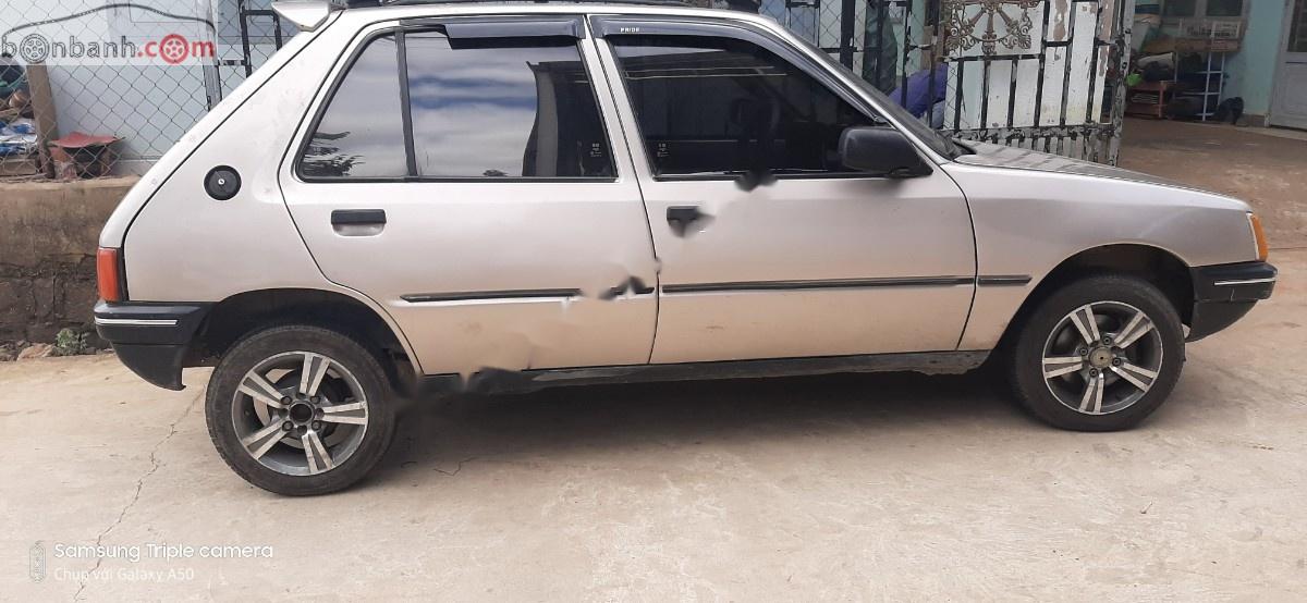 Peugeot 205 1.3 MT 1990 - Cần bán Peugeot 205 1.3 MT đời 1990, màu bạc, xe nhập giá cạnh tranh