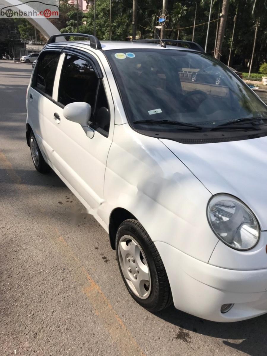 Daewoo Matiz SE 2004 - Cần bán lại xe Daewoo Matiz SE đời 2004, màu trắng