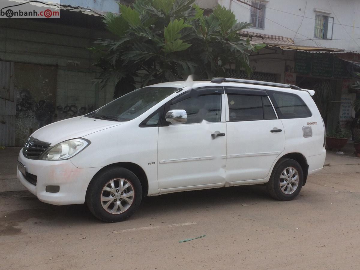 Toyota Innova 2007 - Bán ô tô Toyota Innova sản xuất năm 2007, màu trắng, 220tr