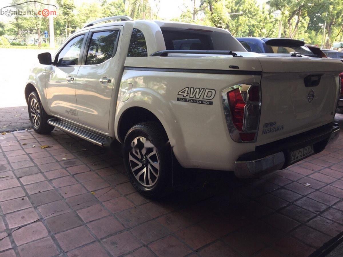 Nissan Navara VL 2015 - Bán Nissan Navara VL sản xuất 2015, màu trắng, xe nhập