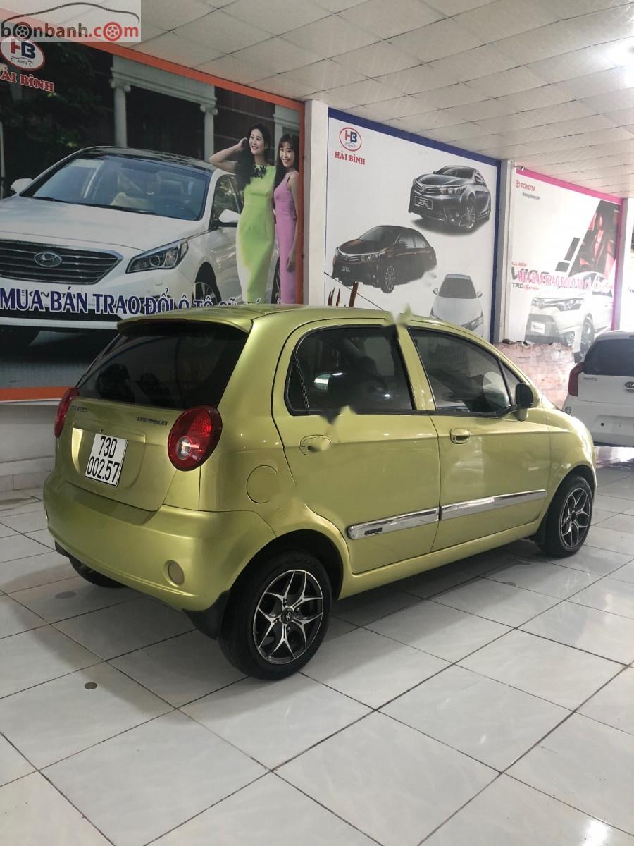 Chevrolet Spark 2011 - Bán Chevrolet Spark đời 2011, màu xanh lúc xe còn mới lắm