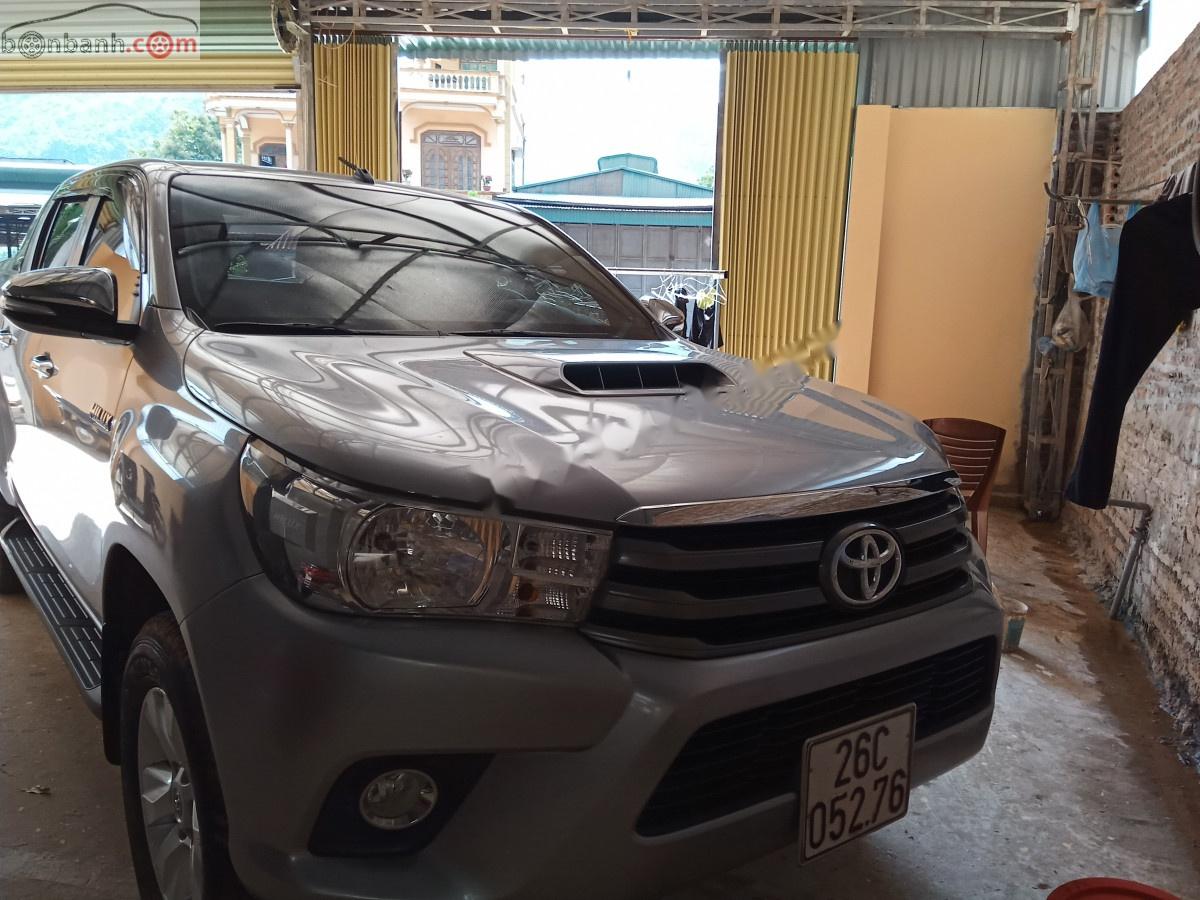 Toyota Hilux 2015 - Cần bán gấp Toyota Hilux 2015, nhập khẩu