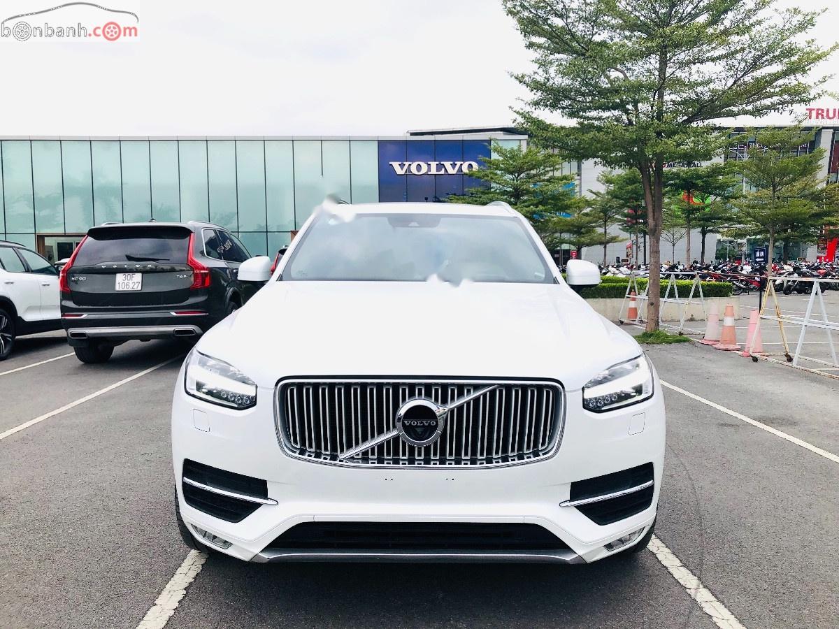 Volvo XC90 2017 - Bán Volvo XC90 T6 Inscription năm sản xuất 2017, màu trắng, nhập khẩu  