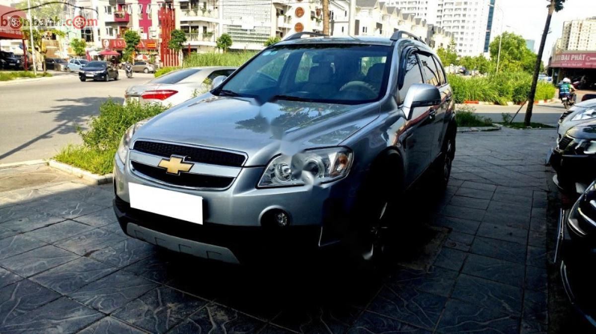 Chevrolet Captiva   2008 - Bán Chevrolet Captiva LT 2.4 MT sản xuất 2008, màu bạc, số sàn 