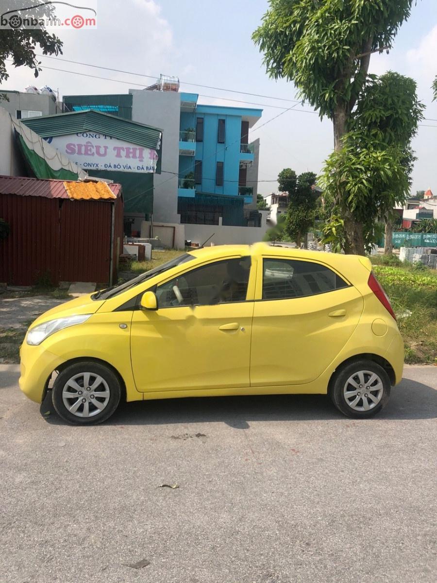 Hyundai Eon 2013 - Bán Hyundai Eon 0.8 MT 2013, màu vàng, nhập khẩu, 155tr