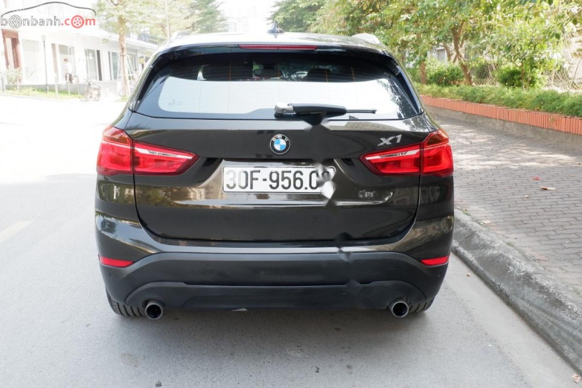 BMW X1 2015 - Cần bán xe BMW X1 đời 2015, màu nâu, nhập khẩu