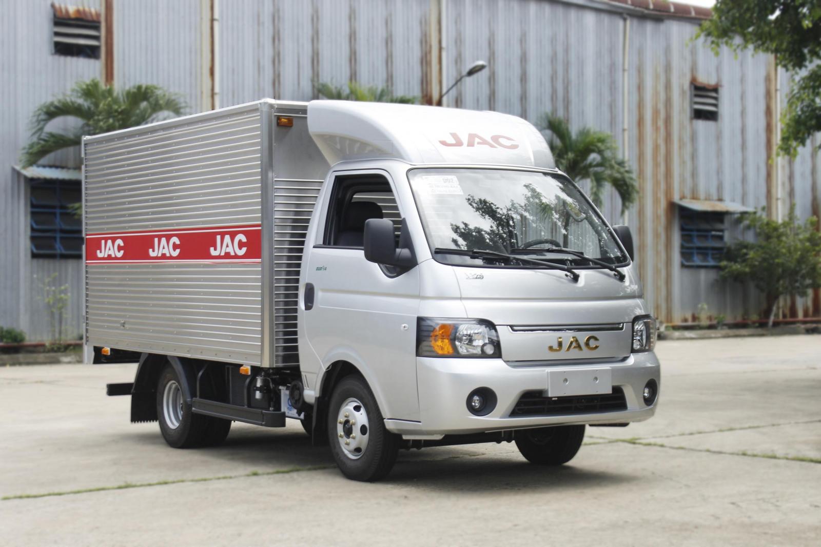 2019 - Bán xe JAC HFC X125 thùng kín linh kiện nhập khẩu đời 2019, giá tốt