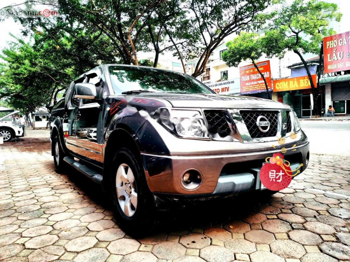 Nissan Navara   2013 - Bán Nissan Navara LE 2.5MT 4WD đời 2013, màu xám, nhập khẩu, số sàn