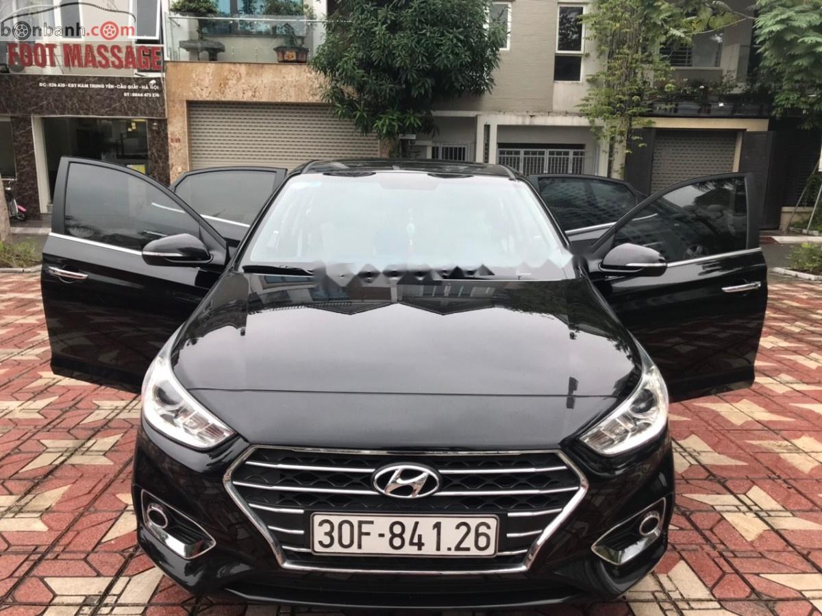 Hyundai Accent 2019 - Bán Hyundai Accent sản xuất năm 2019, màu đen xe còn mới nguyên