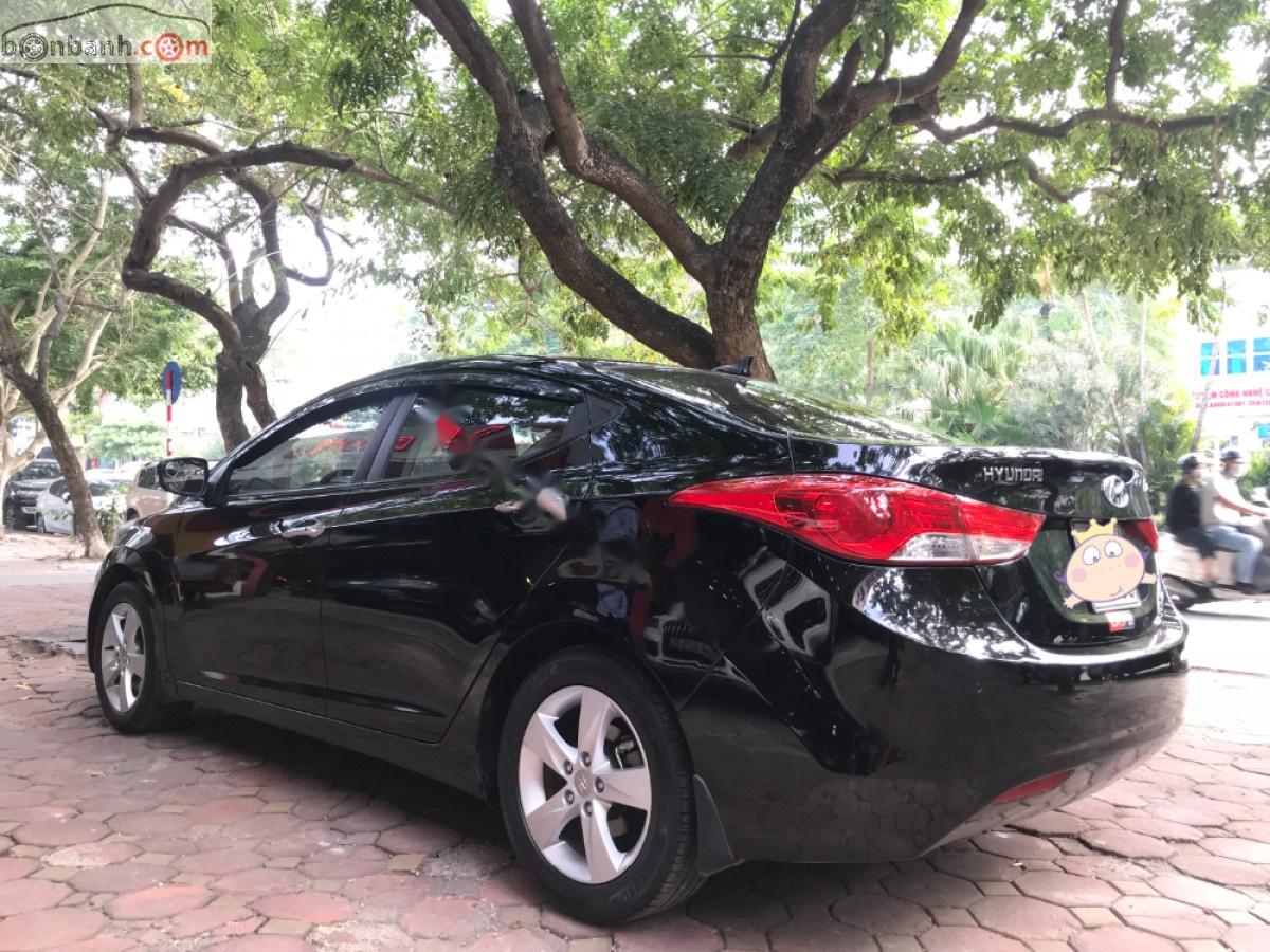 Hyundai Elantra 2013 - Cần bán lại xe Hyundai Elantra 1.8 AT 2013, màu đen, nhập khẩu chính hãng