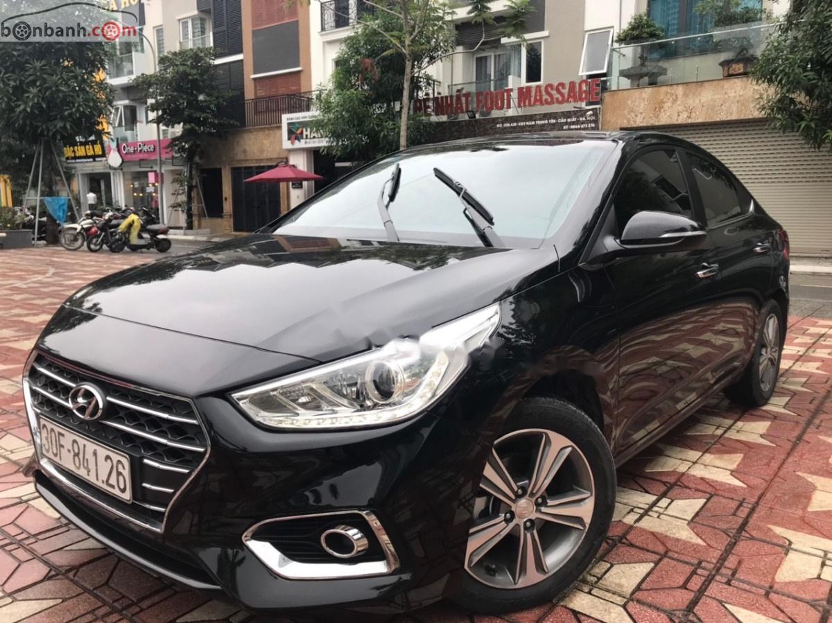 Hyundai Accent 2019 - Bán Hyundai Accent sản xuất năm 2019, màu đen xe còn mới nguyên