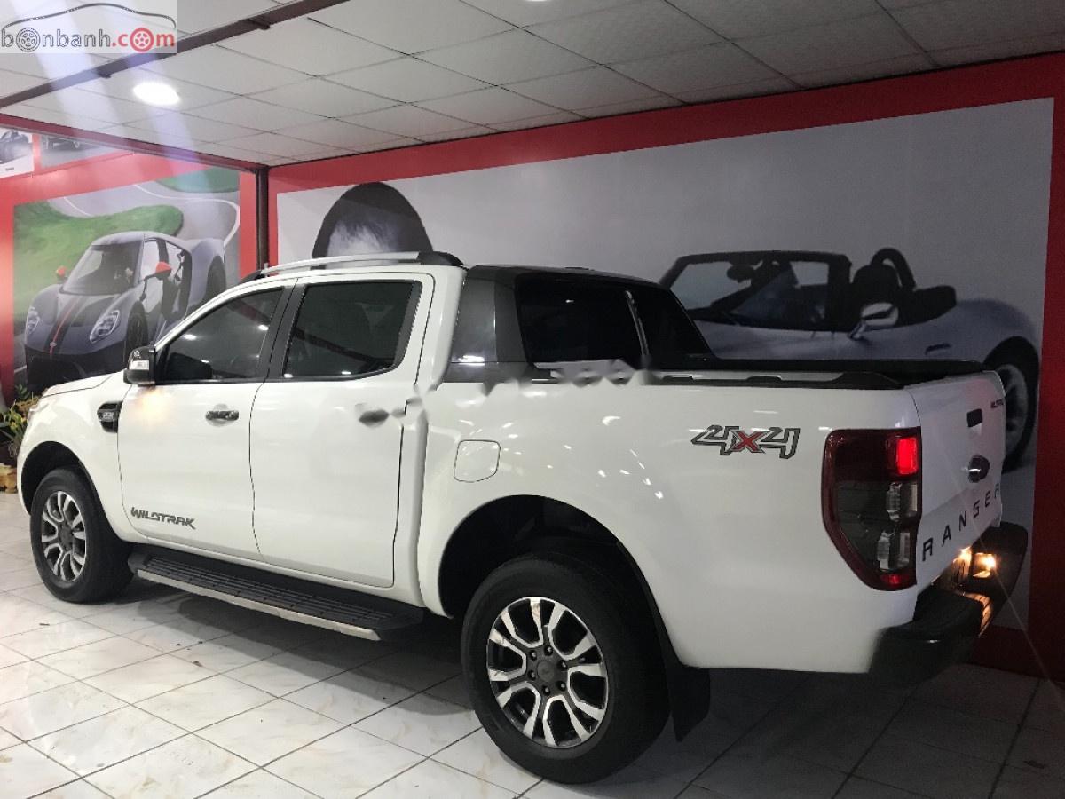 Ford Ranger   2016 - Bán Ford Ranger Wildtrak 3.2L 4x4 AT đời 2016, màu trắng, nhập khẩu 