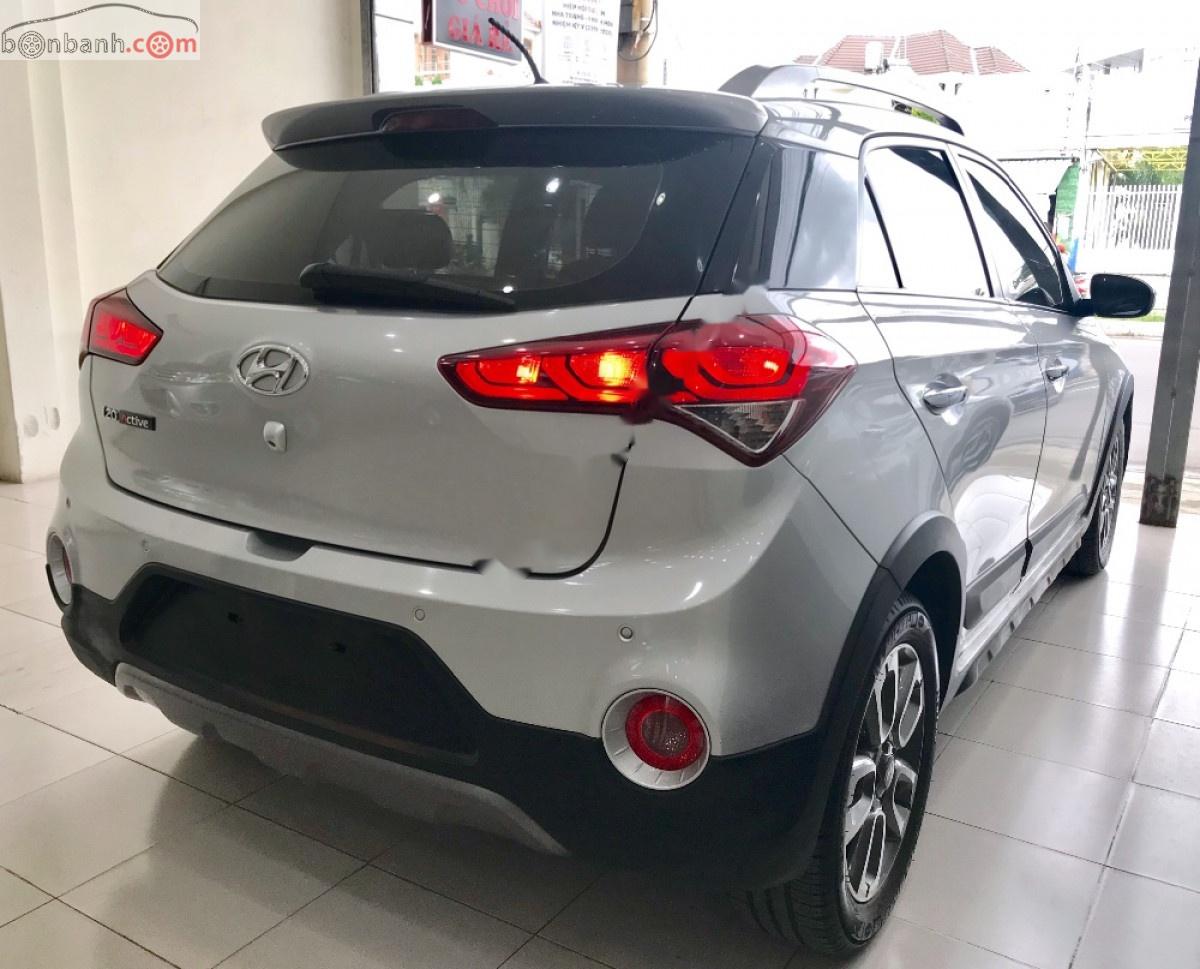 Hyundai i20 Active 2015 - Bán Hyundai i20 Active 1.4 AT sản xuất năm 2015, màu bạc, nhập khẩu nguyên chiếc như mới, 485 triệu