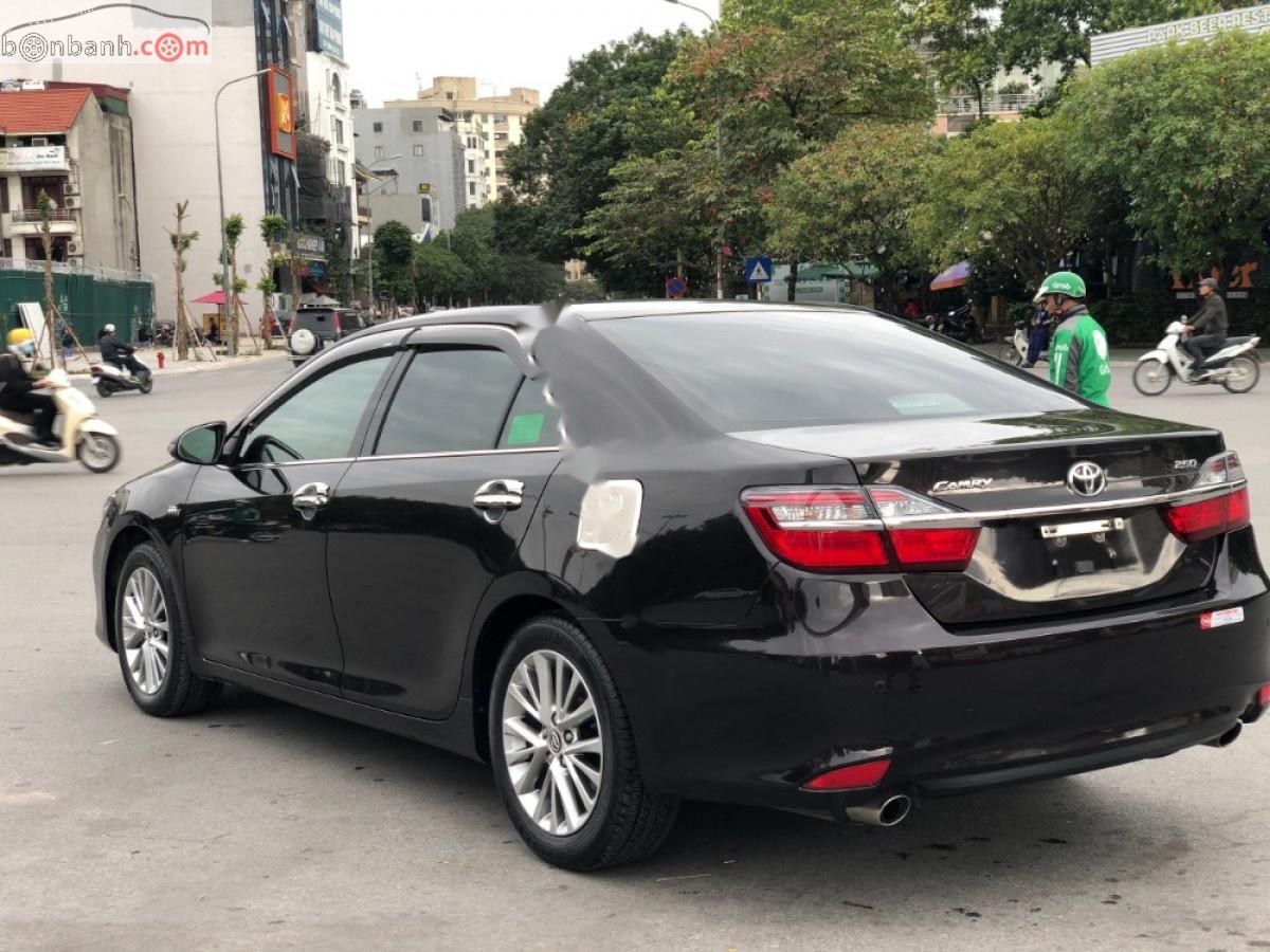 Toyota Camry 2018 - Cần bán xe Toyota Camry 2.5Q 2018, màu đen