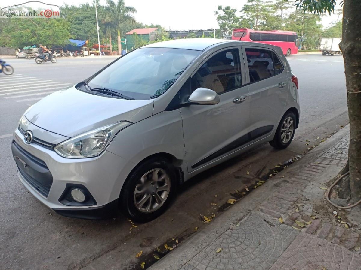 Hyundai Grand i10 2016 - Bán xe Hyundai Grand i10 1.2MT sản xuất 2016, màu bạc, nhập khẩu